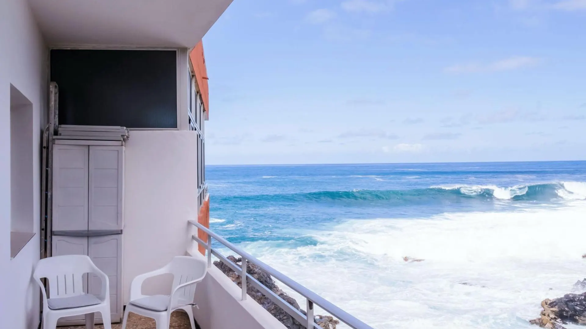 Live Tenerife La Barranquera Con Vistas Al Mar contacts